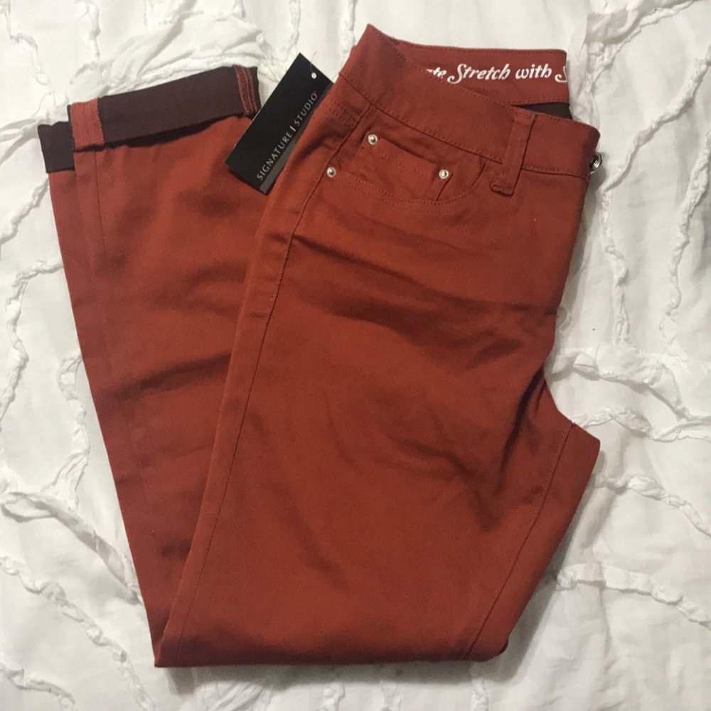 Signature studio capris